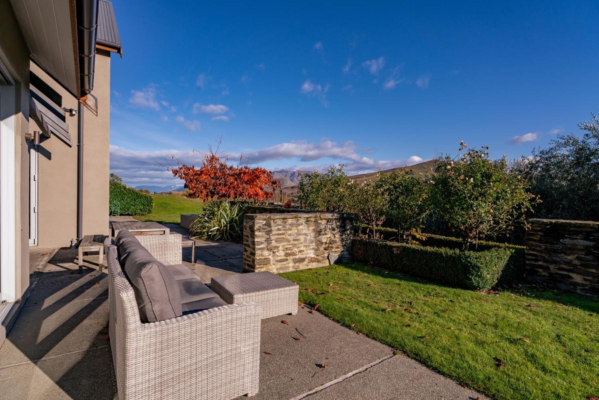 Queenstown Lifestyle And Lakeview Арроутаун Екстер'єр фото